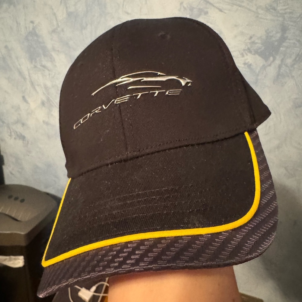 Men’s Corvette Hat w/yellow stripe and carbon fiber accent OS
